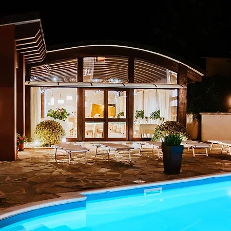 Degli Olmi Otel 3*