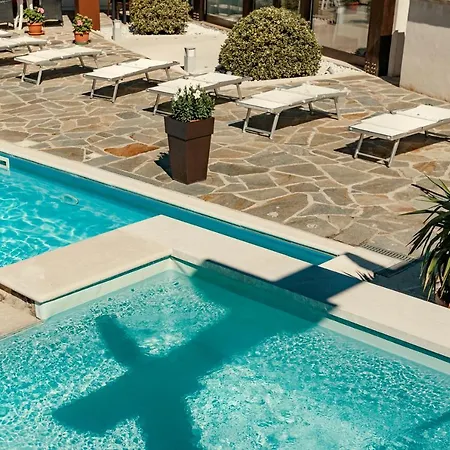 Otel Degli Olmi 3*