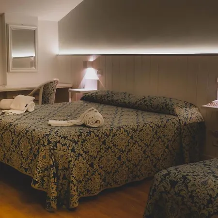Hotel Degli Olmi 3*