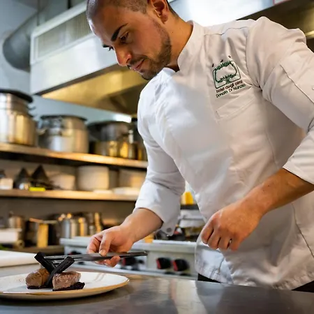 Ξενοδοχείο Degli Olmi 3*